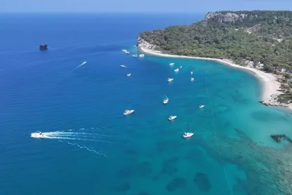 Antalya, 8 Ayda 11.7 Milyon Yabancı Turisti Ağırladı