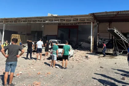 Demre Toptancı Halinde Patlama: Yaralılar Var