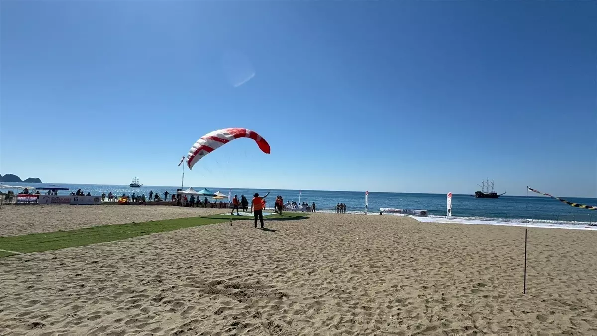 Dünya Yamaç Paraşütü Hedef Şampiyonası Alanya