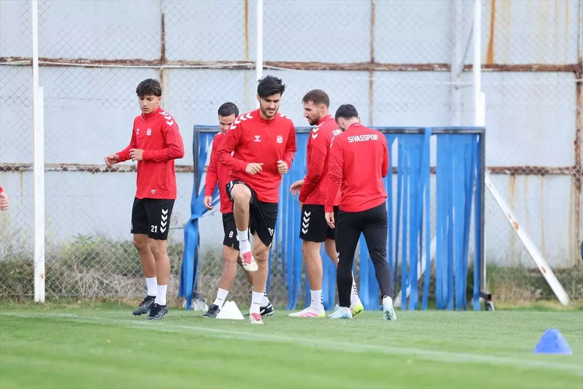 Sivasspor, Kepezspor Maçı İçin Hazırlıklarını Tamamladı