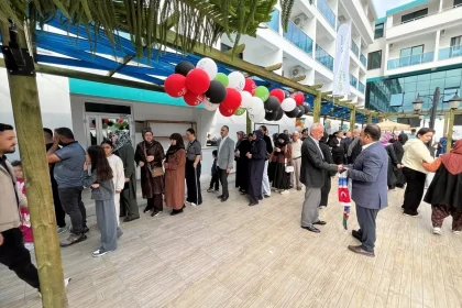 Filistinli Yetimler İçin Kahvaltılı Etkinlik Düzenlendi