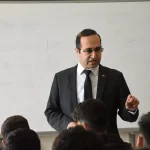 Görme Engelli Öğretmen Öğrencilerine İlham Veriyor