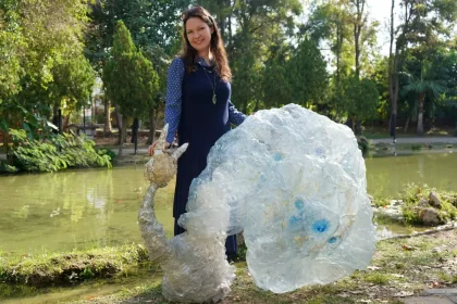 Kanseri Yenen Doktor, Geri Dönüşüm Malzemeleriyle Sanat Yapıyor