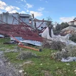 Hortumun neden olduğu zarar, gün ağardığında ortaya çıktı