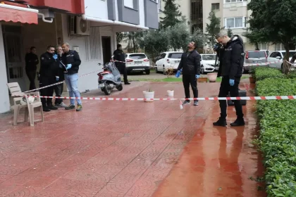 Anne ve oğlu bir gün arayla aynı balkondan düşüp öldüler