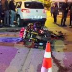 Kaskını kız arkadaşına verdiği feci kazada hayatını kaybetti