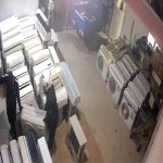 Klimayı çalarken önce kameraya, sonra polise yakalandılar