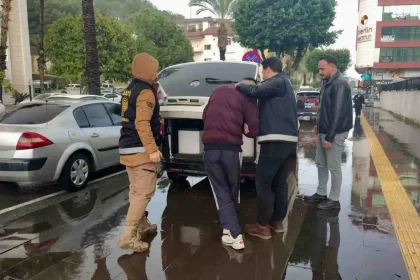 Özbek kadınları fuhuşa zorlayan 2 kişi tutuklandı