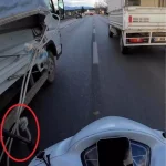 Kamyonetten sarkan ipe dolanan motosikletli ölümle burun buruna geldi