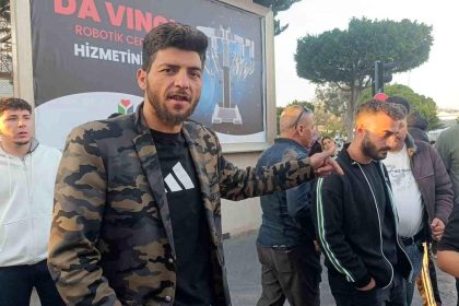 Kırmızı ışıkta geçen kamyonet ile otomobilin çarpışma anı kamerada: 1 yaralı