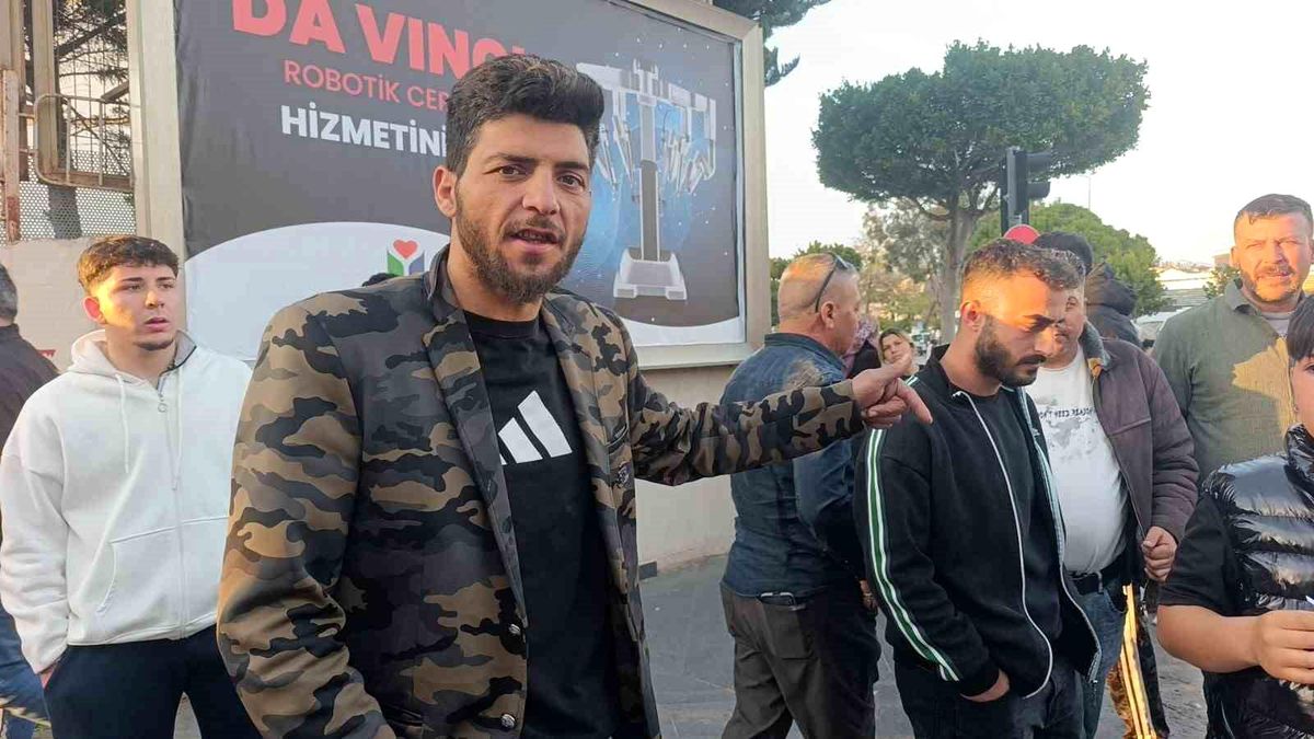 Kırmızı ışıkta geçen kamyonet ile otomobilin çarpışma anı kamerada: 1 yaralı