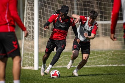 Samsunspor, Fenerbahçe maçı için Antalya
