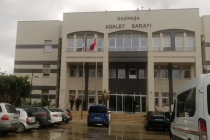 Yol kenarında cesedi bulunan kadının eşi gözaltında