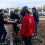 Çarpmanın etkisiyle 20 metre fırlayıp refüjdeki toprağa düşüp hayata tutundular: 2 yaralı