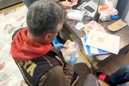 Yüksek kâr ve banka promosyonu vaadiyle 480 bin lira dolandırdılar