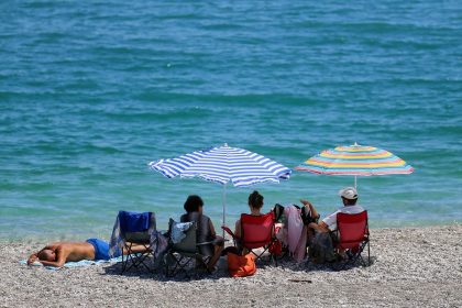 Antalya sahillerinde Kurban Bayramı