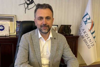 Batı Akdenizli ihracatçılar Macaristan ve Çekya