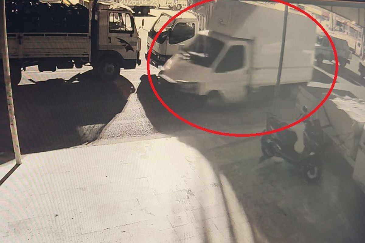 Biber yüklü kamyoneti çaldılar, biberleri satıp parasını harcayamadan yakalandılar
