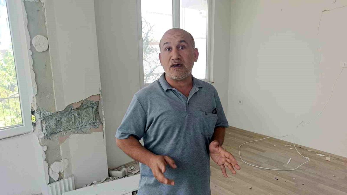 Çatlaklardan ışık görülen apartmanda korku dolu yaşam