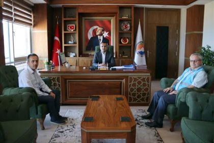 Finike Kaymakamı Çelik, Diyanet Vakfı