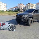 Kamyonet ile motosiklet çarpıştı: 1 yaralı