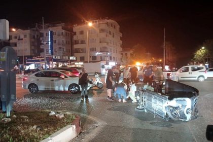 Kırmızı ışık ihlali kazayı beraberinde getirdi