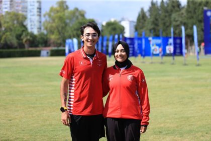 Milli okçular Mete Gazoz ve Elif Berra Gökkır