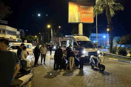 Ön tekeri patlayan motosikletin sürücüsü yola savrularak ağır yaralandı