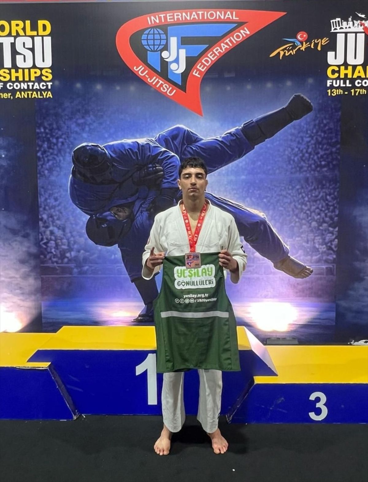 Yeşilayspor Kulübünün milli sporcusu Ahmet Tombul