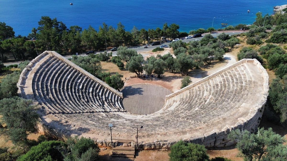 Antiphellos Antik Tiyatrosu