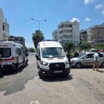 Motosiklet ile otomobil çarpıştı: 2 yaralı