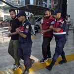 Zorla evine girdikleri kişinin 20 bin lirasını gasbeden 4 şüpheli tutuklandı
