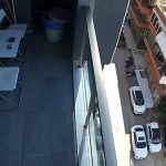 Park ettiği motosiklet alev topuna döndü, diğer araçlara sıçramaması için hayatını hiçe saydı