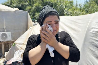 Tarım işçisi annenin yangın gözyaşları: 7 yıldır kaldığı konteyner gözleri önünde küle döndü
