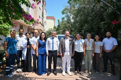89 yaşındaki hastaya evde sağlık ziyareti