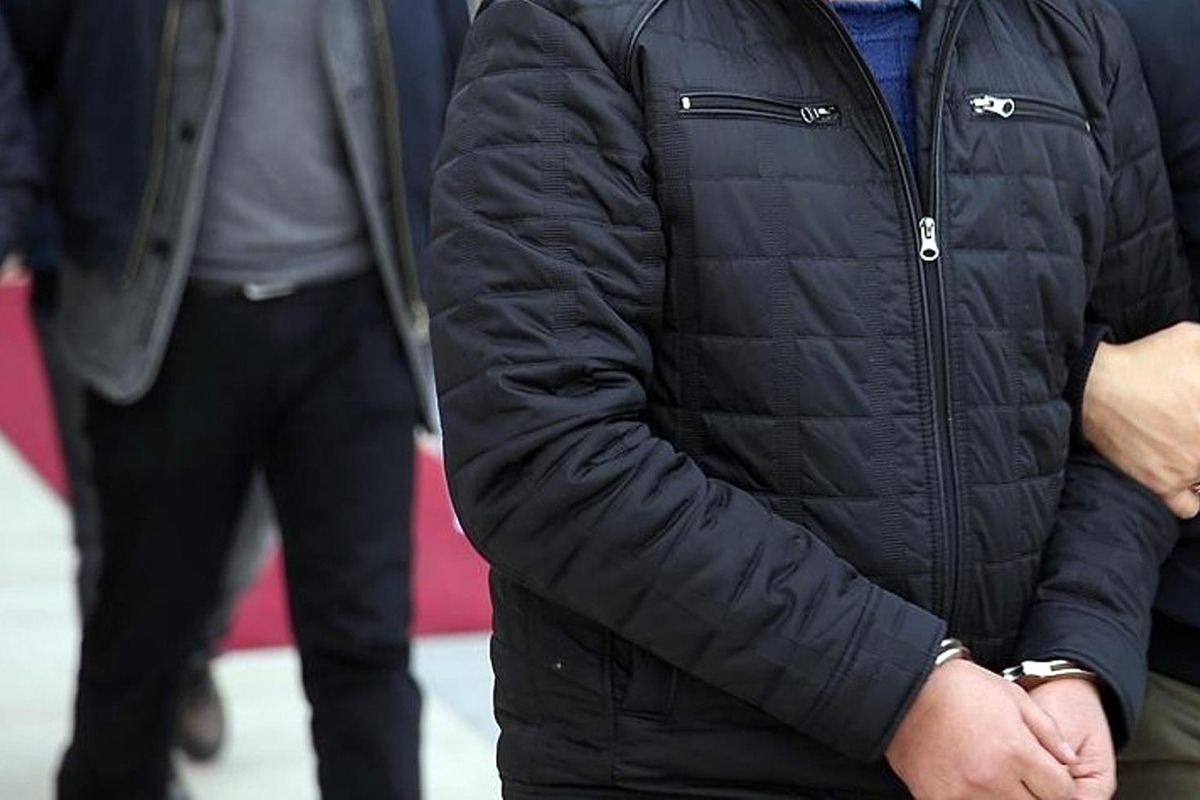 Antalya emniyetinde 2 şube müdürü gözaltına alındı